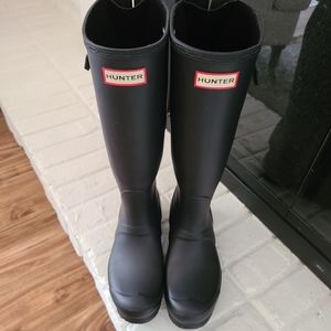Matte Black Hunter Boots